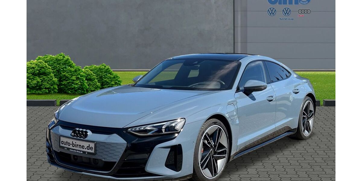 Audi e-tron GT 15.017 km 61.880 € Bad Doberan 18209