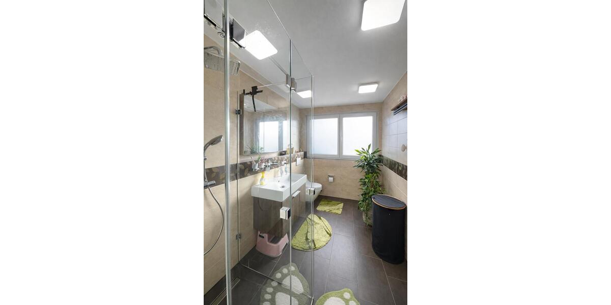 Doppelhaushälfte Fürth Bislohe - 6 Zimmer, 180 m&sup2;, 2.400&euro; | Angebot:26013534