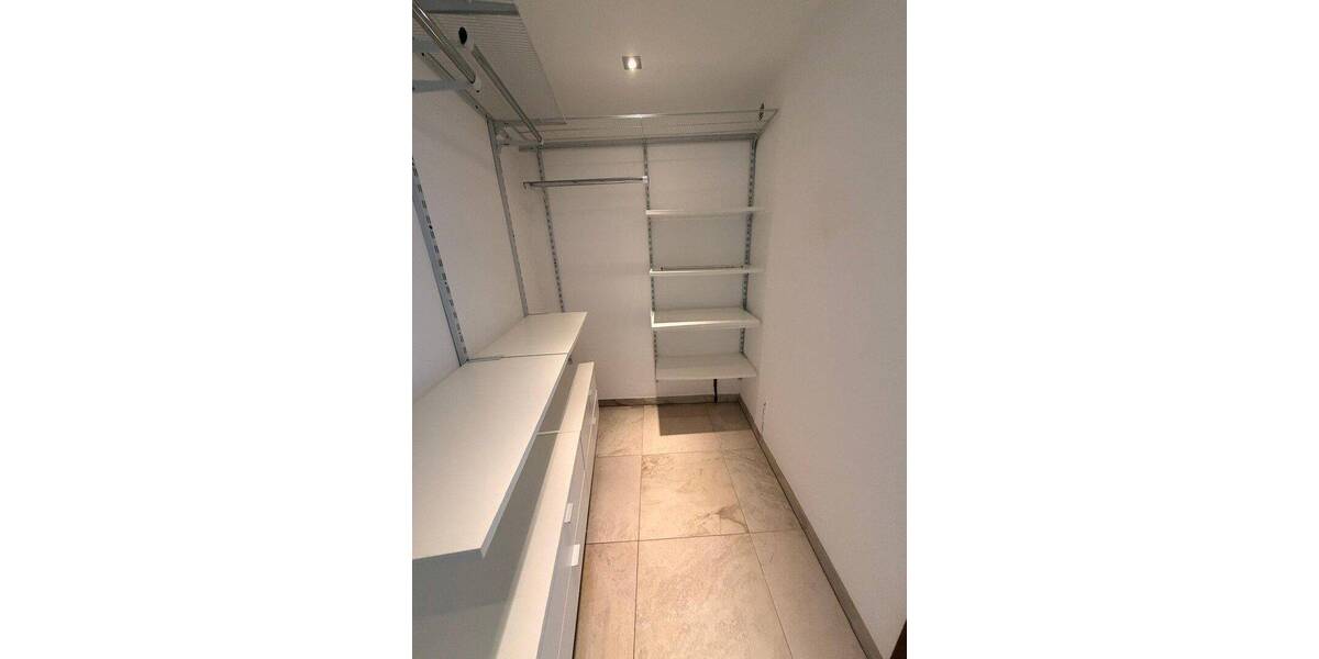 Etagenwohnung Pulheim Brauweiler - 3 Zimmer, 131 m&sup2;, 1.700&euro; | Angebot:26867370