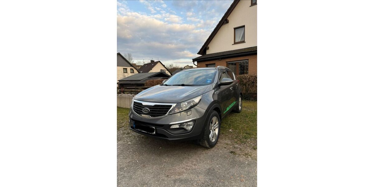 Kia Sportage 141.500 km 8.999 &euro; Attendorn 57439