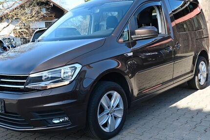 VW Caddy 203.000 km 10.900 &euro; Petting /Waging am See 83367