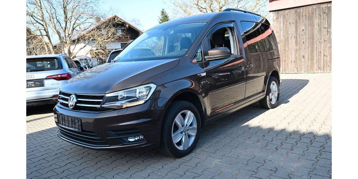 VW Caddy 203.000 km 10.900 &euro; Petting /Waging am See 83367