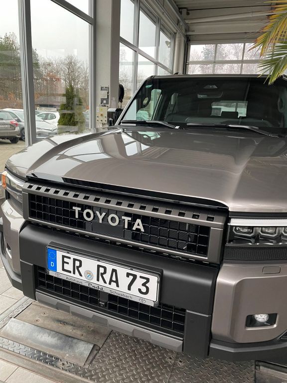 Land Cruiser