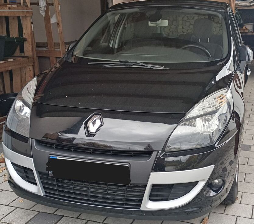 Renault Scenic 148.376 km 8.200 € Roth 91154