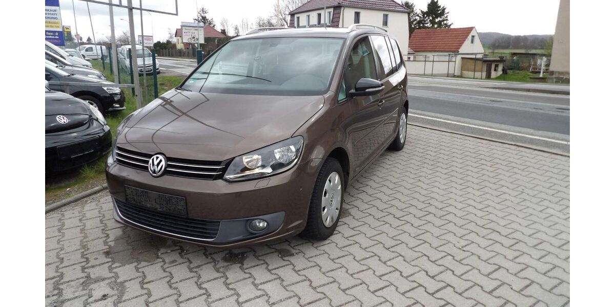 VW Touran 197.000 km 7.299 &euro; Bautzen 02625