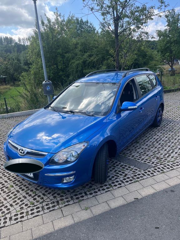 i30