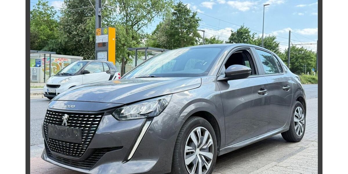 Peugeot 208 57.400 km 11.690 &euro; Mainz 55128