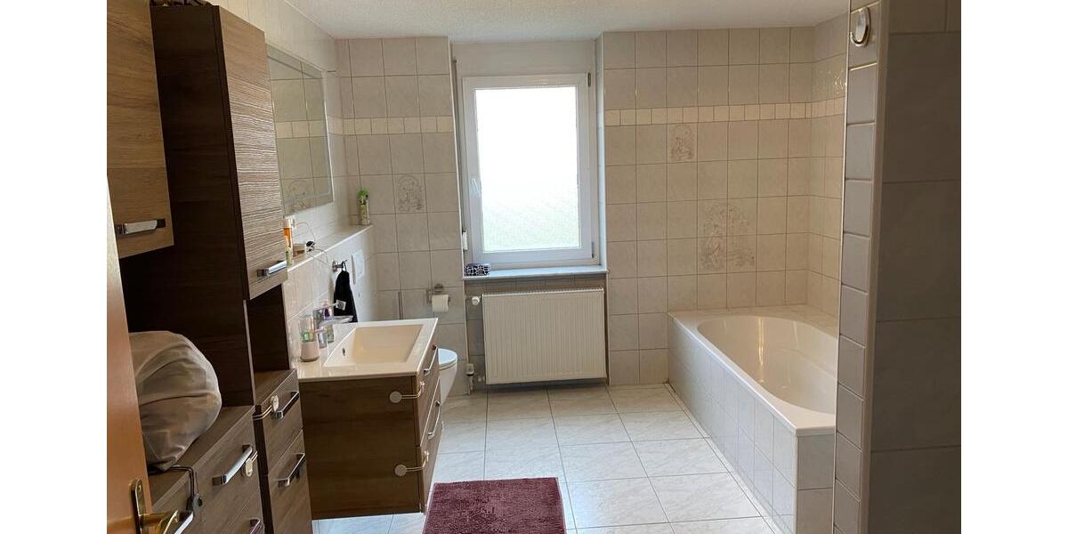 Wohnen wie im Haus – großzügige Eigentumswohnung in Stockach 4 zimmer