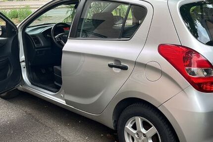 Hyundai i20 195.000 km 1.350 &euro; Esslingen 73734
