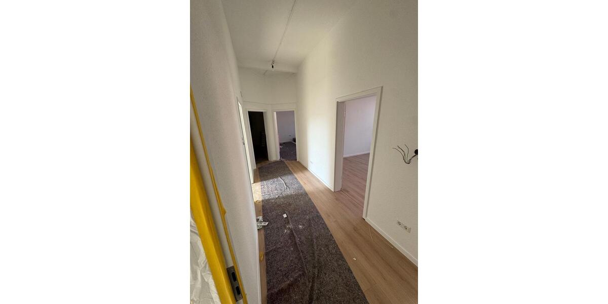 Etagenwohnung Uslar - 5 Zimmer, 150 m&sup2;, 1.000&euro; | Angebot:25505774