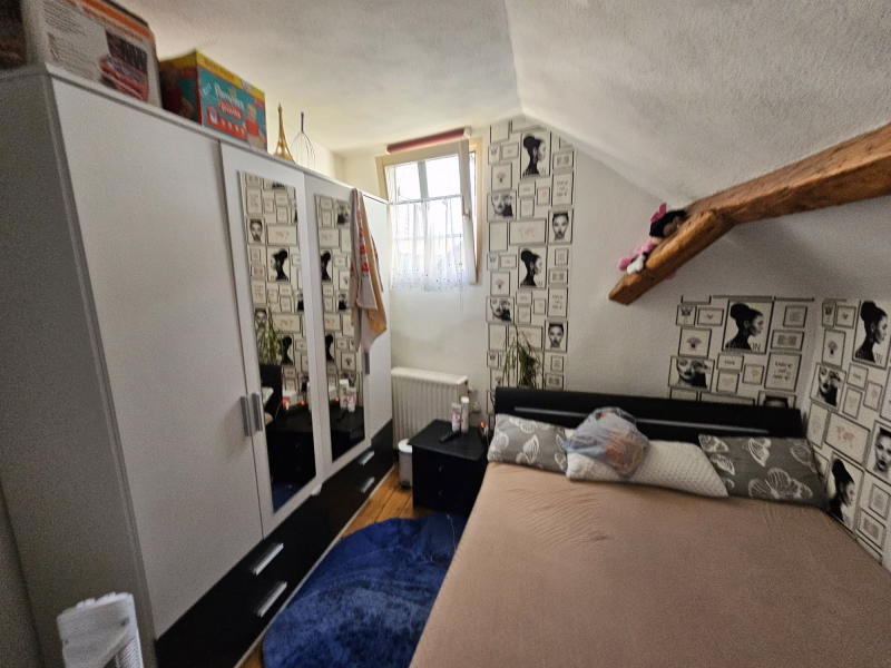 ObjNr:19530 - Vollsaniertes Reihenmittelhaus im Zentrum; Alternative zur Eigentumswohnun 5 zimmer