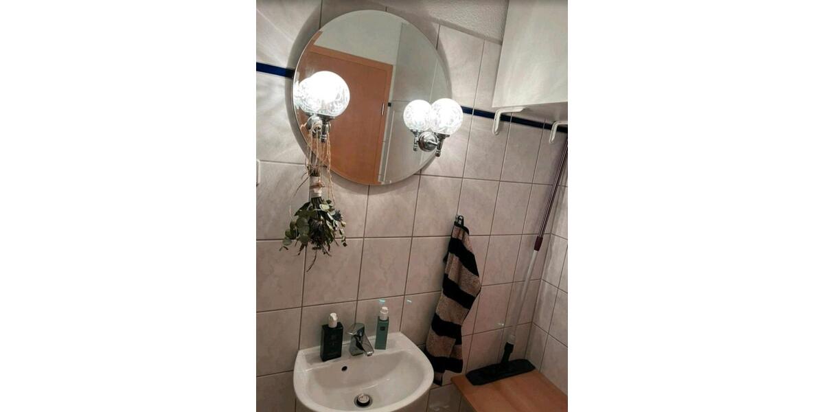 Dachgeschoßwohnung Chemnitz Bernsdorf - 2.5 Zimmer, 77 m&sup2;, 362&euro; | Angebot:26612324