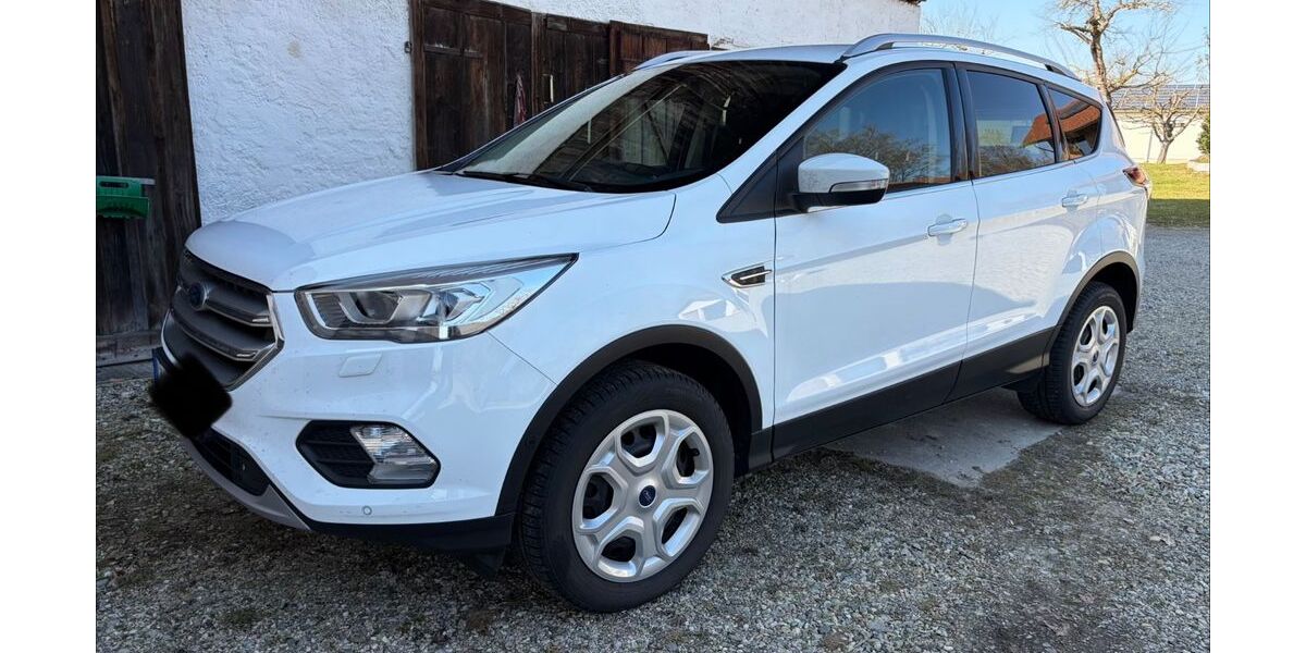 Ford Kuga 112.000 km 9.999 &euro; Perach 84567