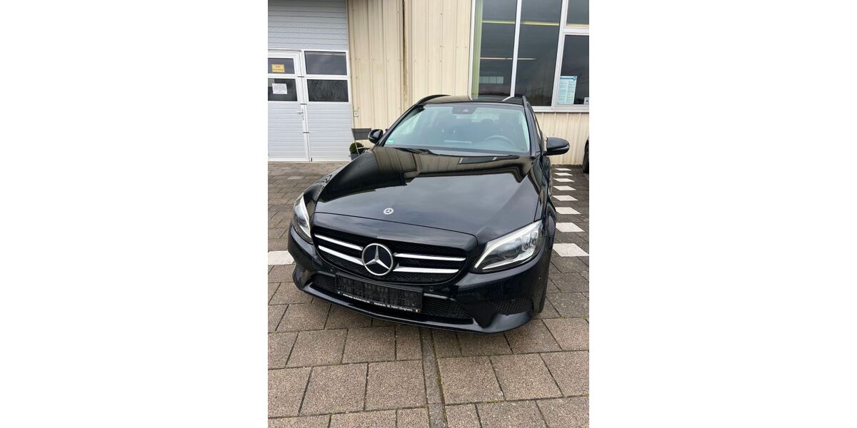 Mercedes-Benz C 200 98.100 km 20.000 &euro; Hochhausen 74855