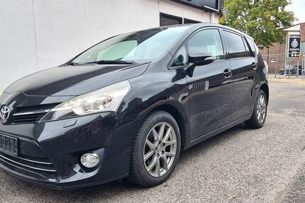 Toyota Verso 185.000 km 7.900 &euro; Mönchengladbach 41238