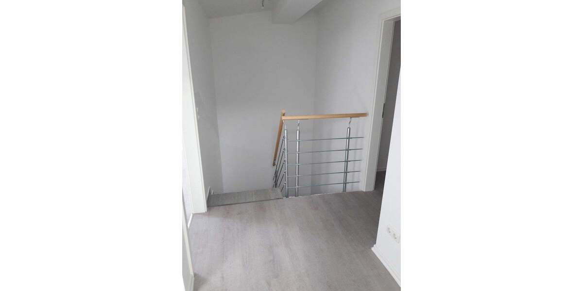 Etagenwohnung Tornesch - 3 Zimmer, 96 m&sup2;, 1.350&euro; | Angebot:24696720