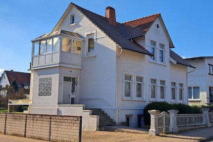 Ehrwürdiges Badearzthaus mit Potential und kleinem Bauplatz