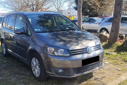 VW Touran 245.122 km 5.900 &euro; Freiburg 79108
