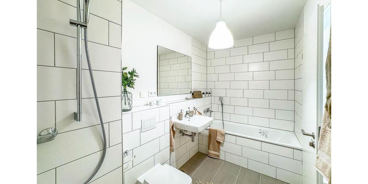 Etagenwohnung Geesthacht - 2 Zimmer, 66 m&sup2;, 950&euro; | Angebot:25988442