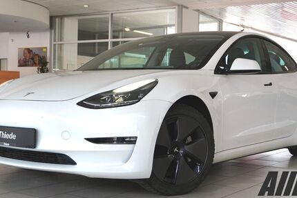 Tesla Model 3 78.990 km 28.390 &euro; Schöningen 38364