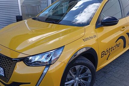 Peugeot 208 4.000 km 20.850 € Brandenburg an der Havel 14772