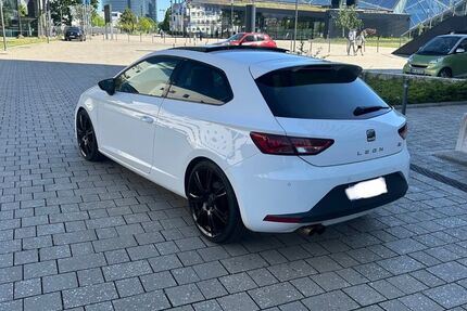 Seat Leon 140.000 km 8.399 € Bonn 53115