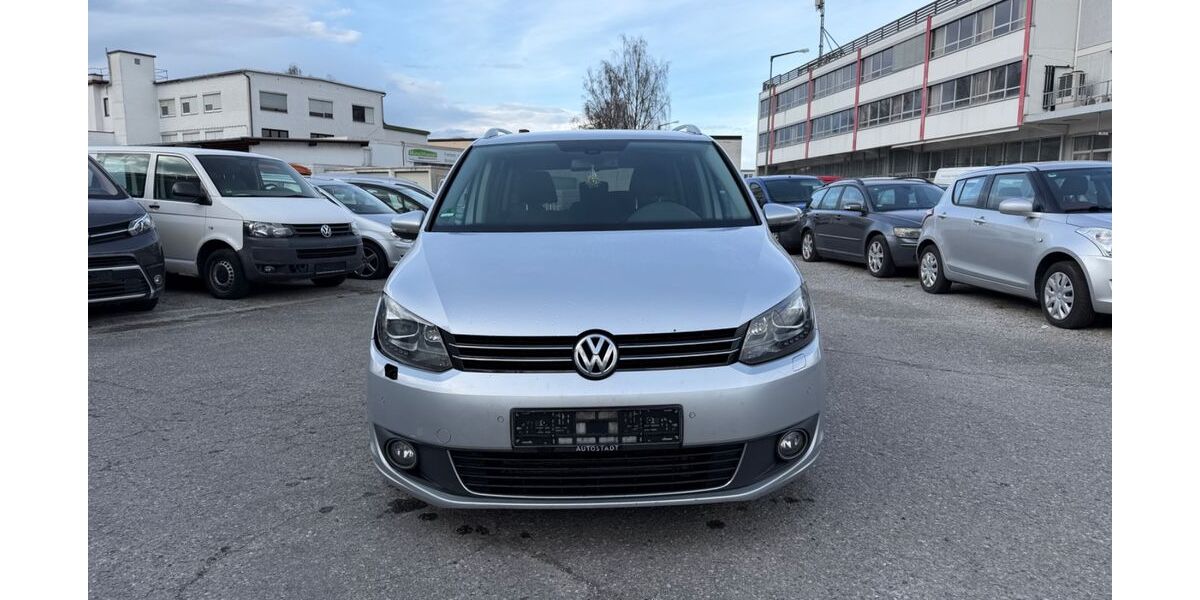 VW Touran 210.000 km 4.990 &euro; Rosenheim 83022