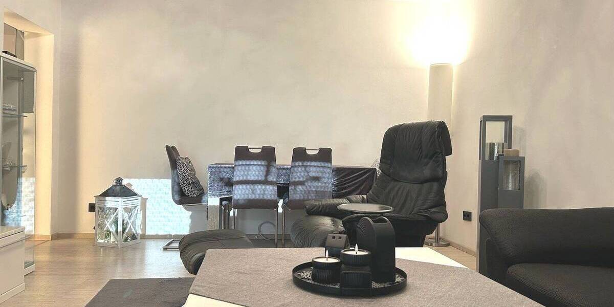 Etagenwohnung Wilhelmshaven Aldenburg - 3 Zimmer, 113 m&sup2;, 188.000&euro; | Angebot:25670840