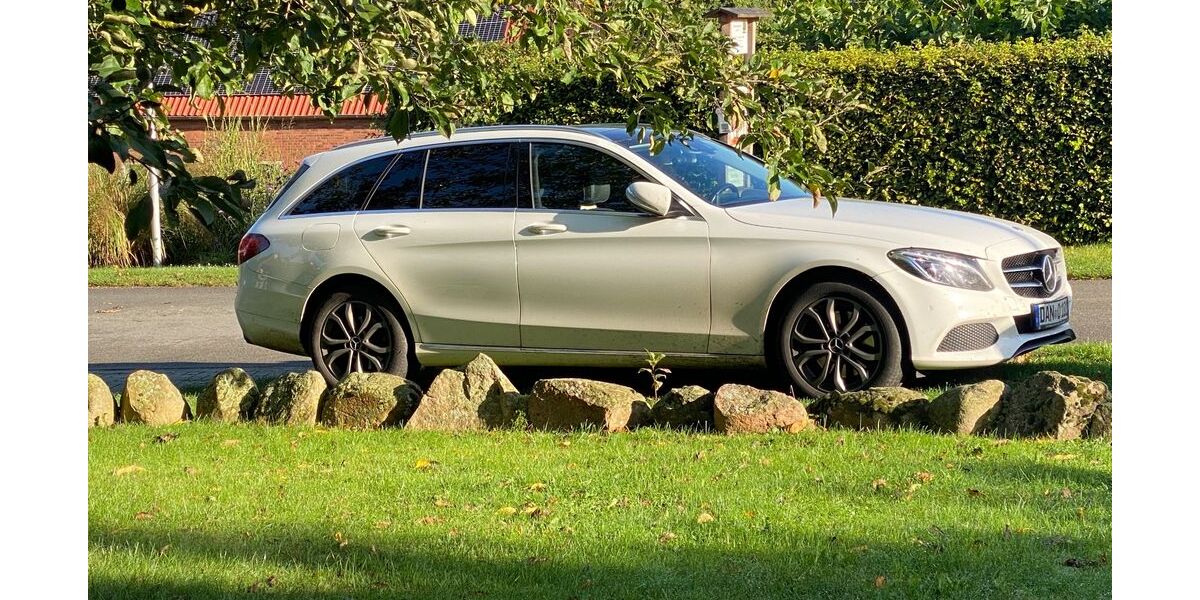 Mercedes-Benz C 300 230.000 km 12.700 &euro; Nahrendorf 21369