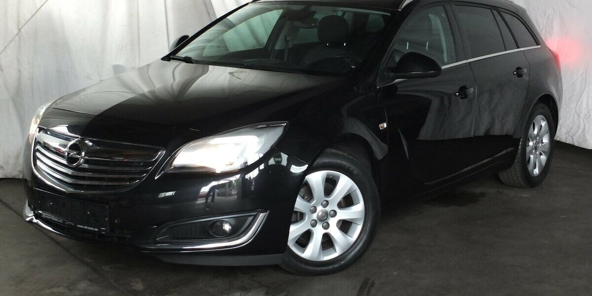 Opel Insignia EDITION NAVI PARKPILOT/KAMERA 17 Zoll LMF 96.093 km 9.750 &euro; Köln 50858