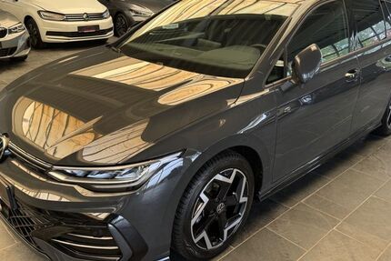 VW Golf 11.500 km 29.599 &euro; Versmold 33775