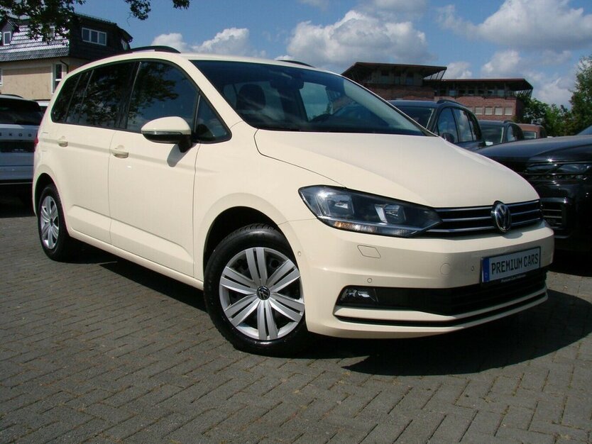 VW Touran 2.0TDI TAXI 7-Sitzer Leder Kamera AHK 89.165 km 27.980 € Falkensee 14612