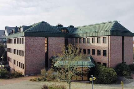 Leerstehendes Gewerbeobjekt in Dietzenbach - vielseitig nutzbar als Büro, Klinik oder Pflegeheim 6 zimmer