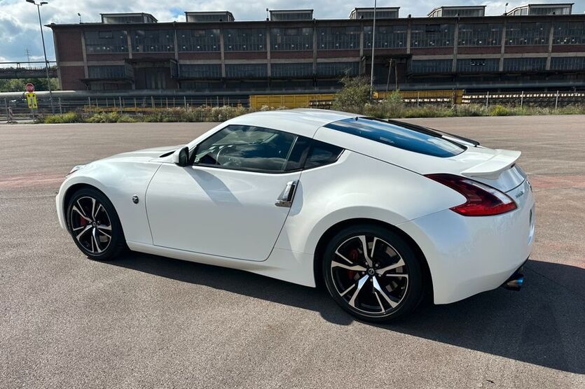 Nissan 370Z 66.700 km 36.000 € Wadgassen 66787