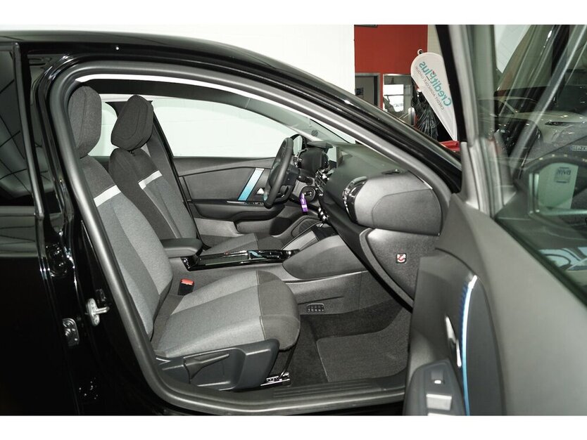 e-C4 136 Feel 50KWh CARPLAY Batteriezertifikat