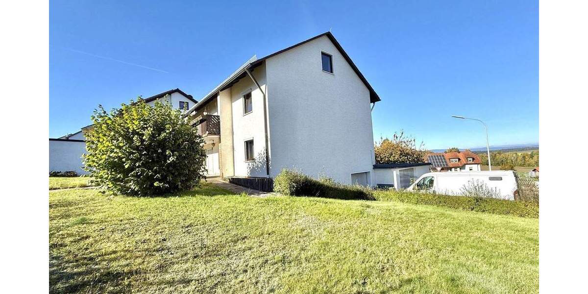 Einfamilienhaus Plößberg - 8 Zimmer, 237 m&sup2;, 220.000&euro; | Angebot:25697482