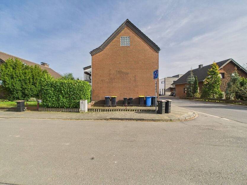 Zweifamilienhaus mit flexibler Raumaufteilung im beliebten Weilerswist!