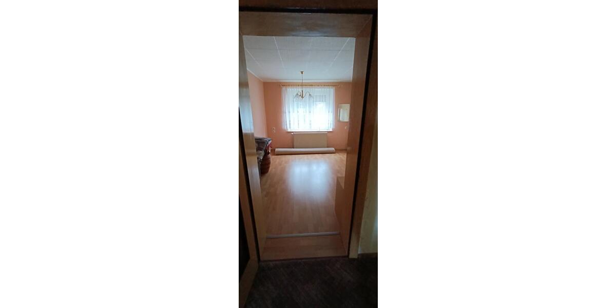 Einfamilienhaus Weißwasser (Oberlausitz) - 6 Zimmer, 90 m&sup2;, 90.000&euro; | Angebot:26030434