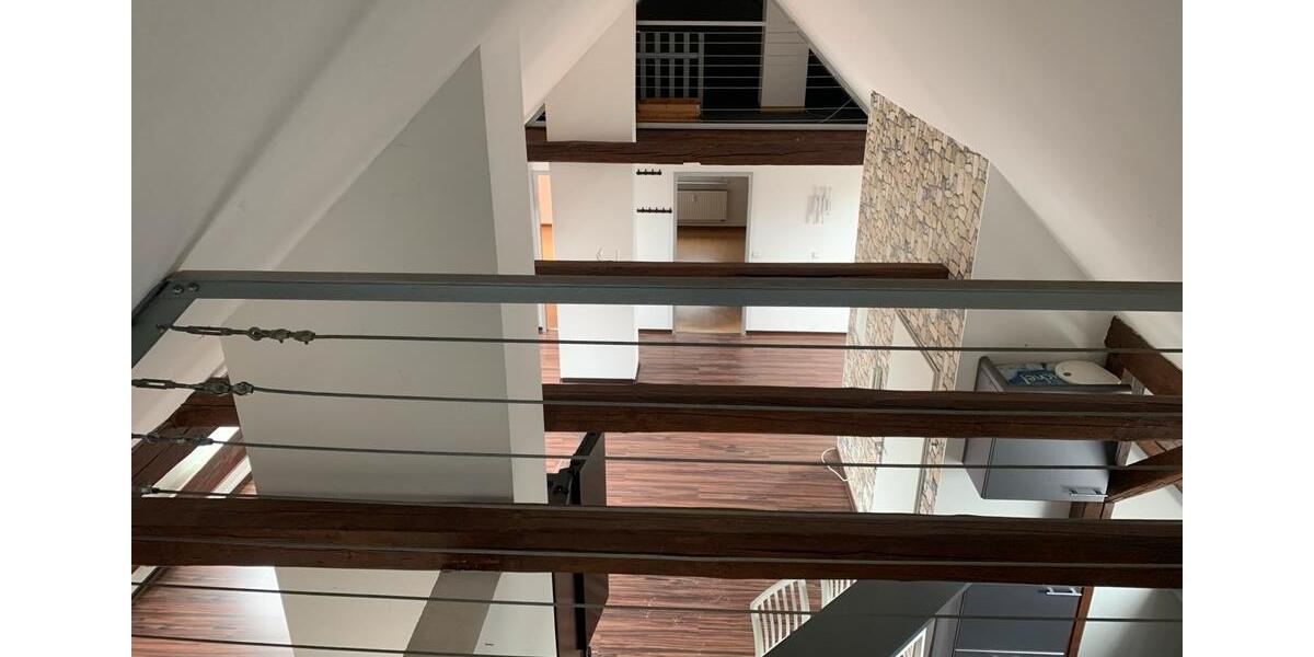 Dachgeschoßwohnung Friedewald - 4 Zimmer, 150 m&sup2;, 900&euro; | Angebot:26126723