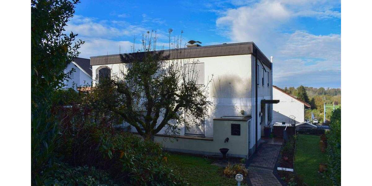 Doppelhaushälfte Bruchsal Untergrombach - 6 Zimmer, 209 m&sup2;, 498.000&euro; | Angebot:24973971