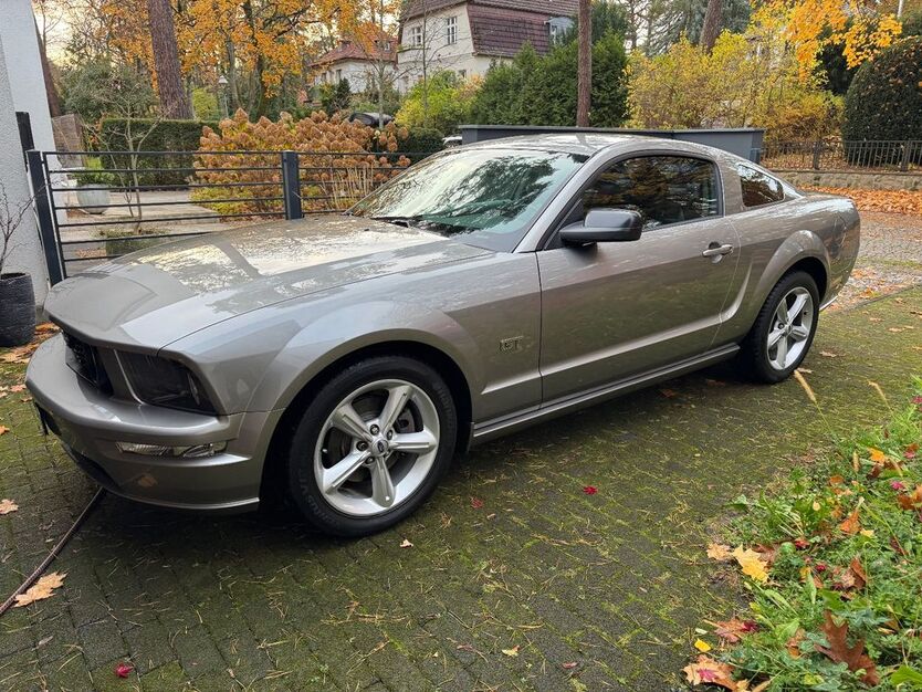 Ford Mustang 140.000 km 19.750 € Berlin 13465