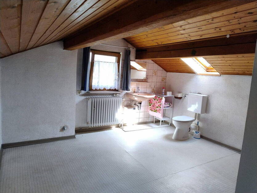 Traumlage!!! Solides Zweifamilienhaus