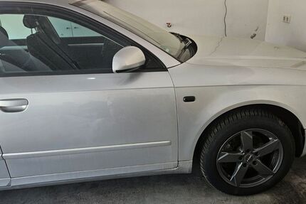 Audi A4 325.000 km 1.850 &euro; Perlesreut 94157