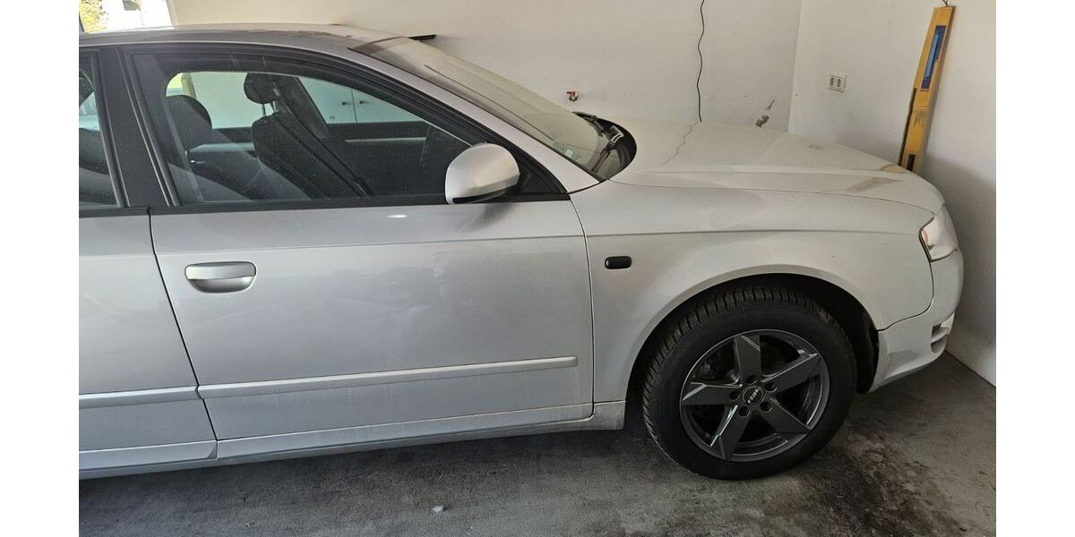 Audi A4 325.000 km 1.850 &euro; Perlesreut 94157