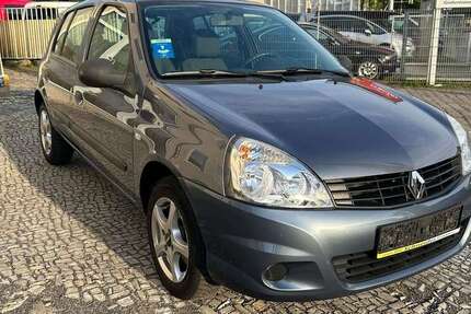 Renault Clio 87.000 km 2.699 € Dresden 01097