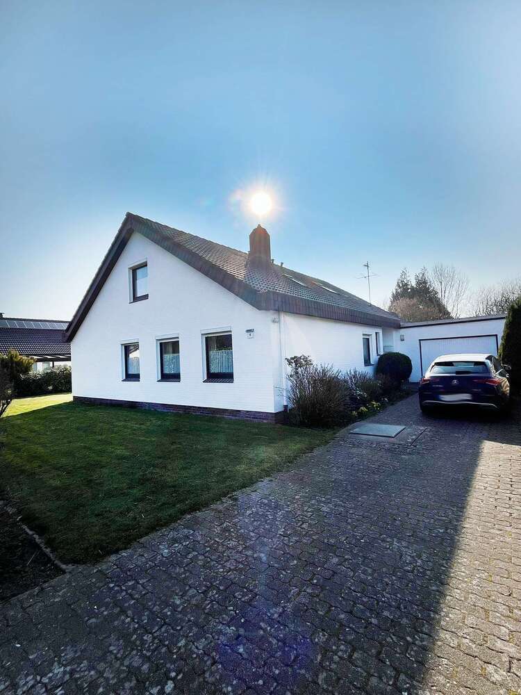 Haus zum Kaufen in Büsum 477.000 € 220 m²