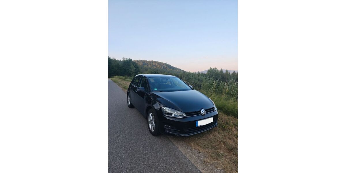 VW Golf 127.100 km 7.200 &euro; Miltach 93468