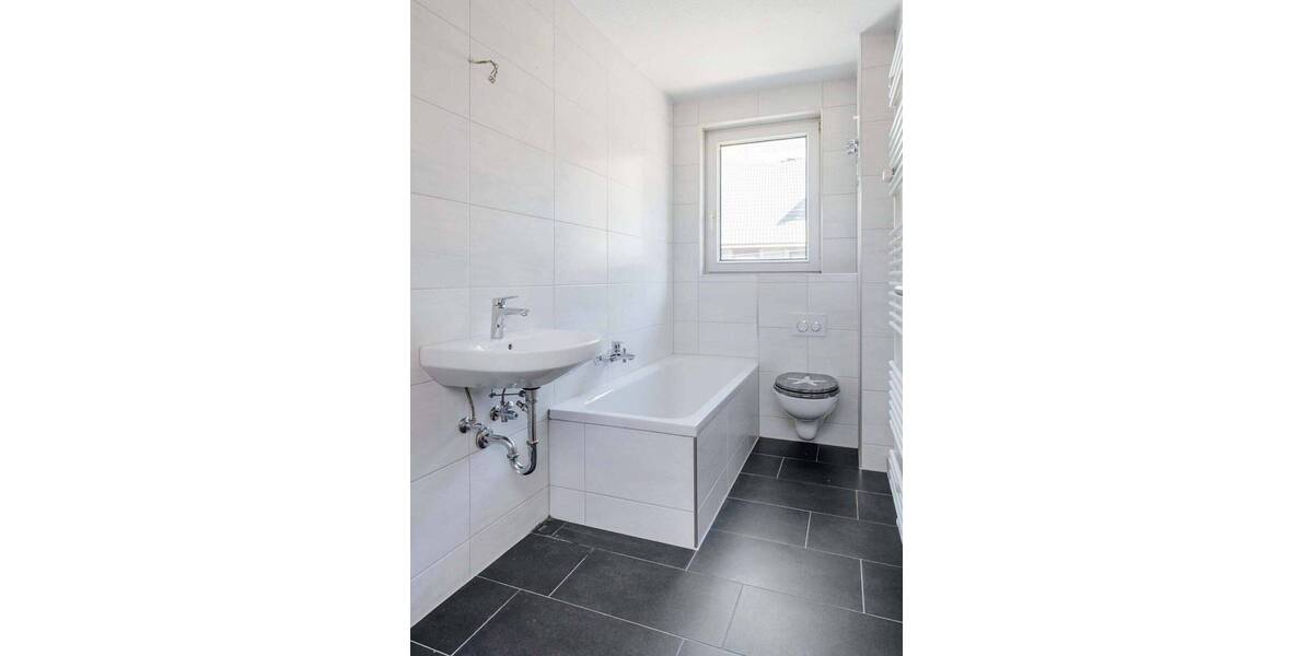 Mehrfamilienhaus, Wohnhaus Neuhaus am Rennweg - 250.000&euro; | Angebot:26290922