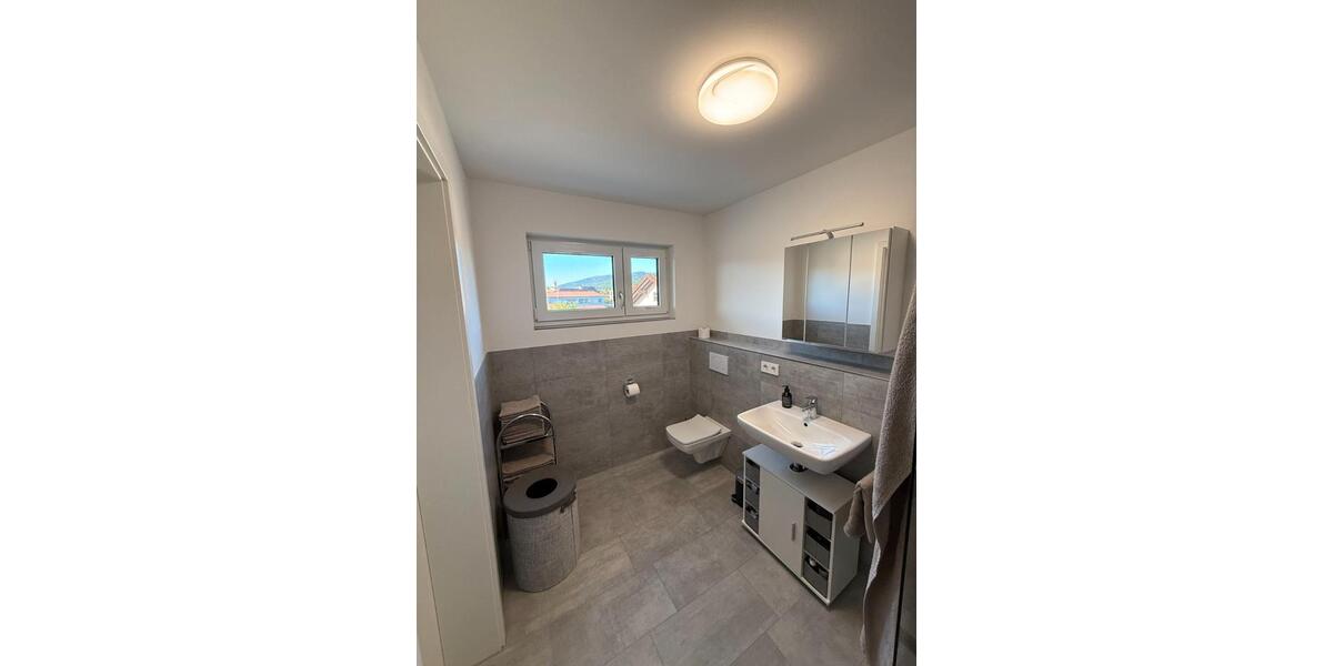 Etagenwohnung Deggendorf - 3 Zimmer, 70 m&sup2;, 945&euro; | Angebot:26418707