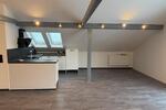 Dachgeschosswohnung in Meitingen 100qm +EBK 2 zimmer